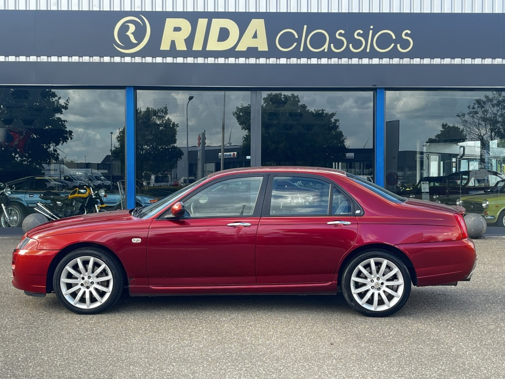MG ZT 4.6 v8 260