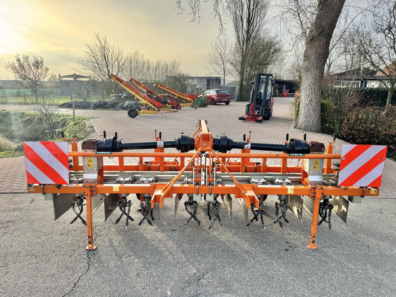 Struik WeedFix 4x75 roterende onkruidwiedmachine