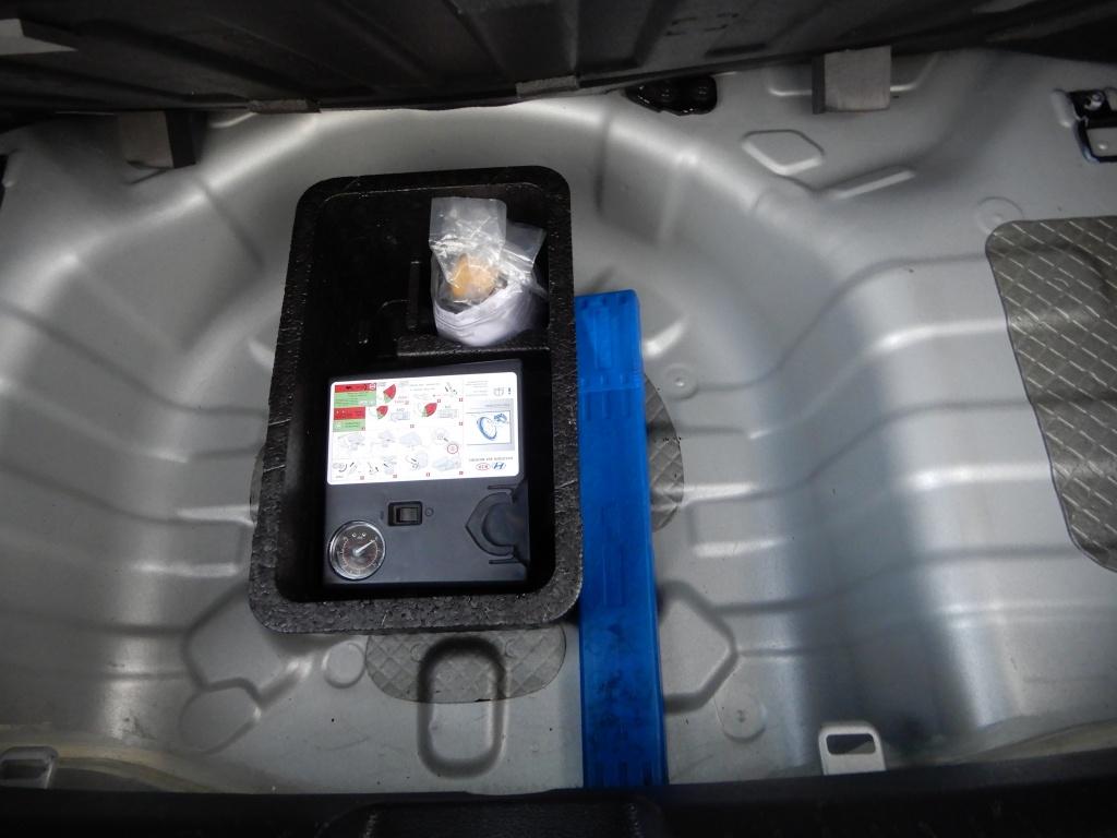 Hyundai I 10 1.0i i-motion comfort | cruise control | climate control |