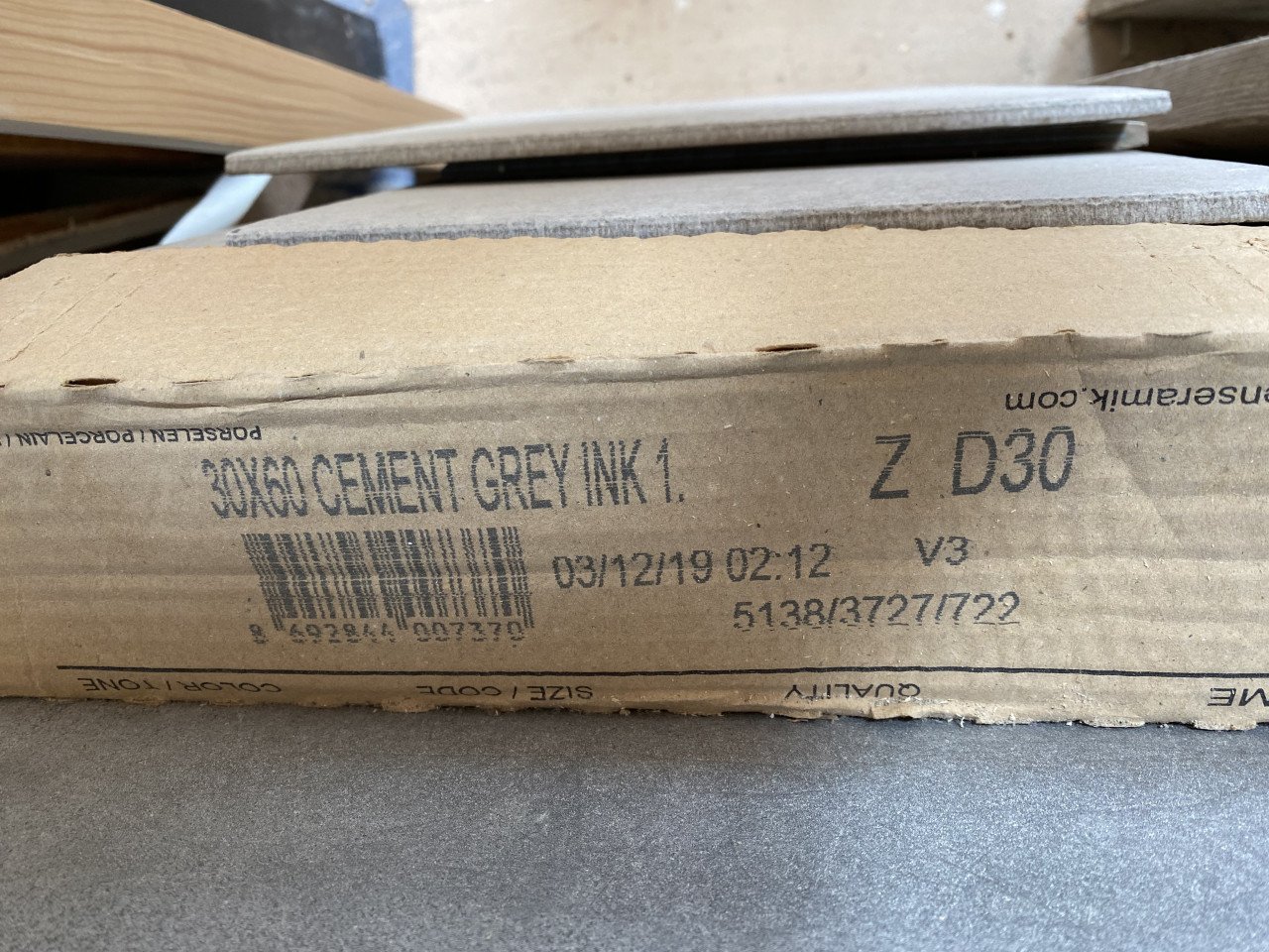 Vloertegels restanten €25 & Keuken spoelbak Lanesto €35