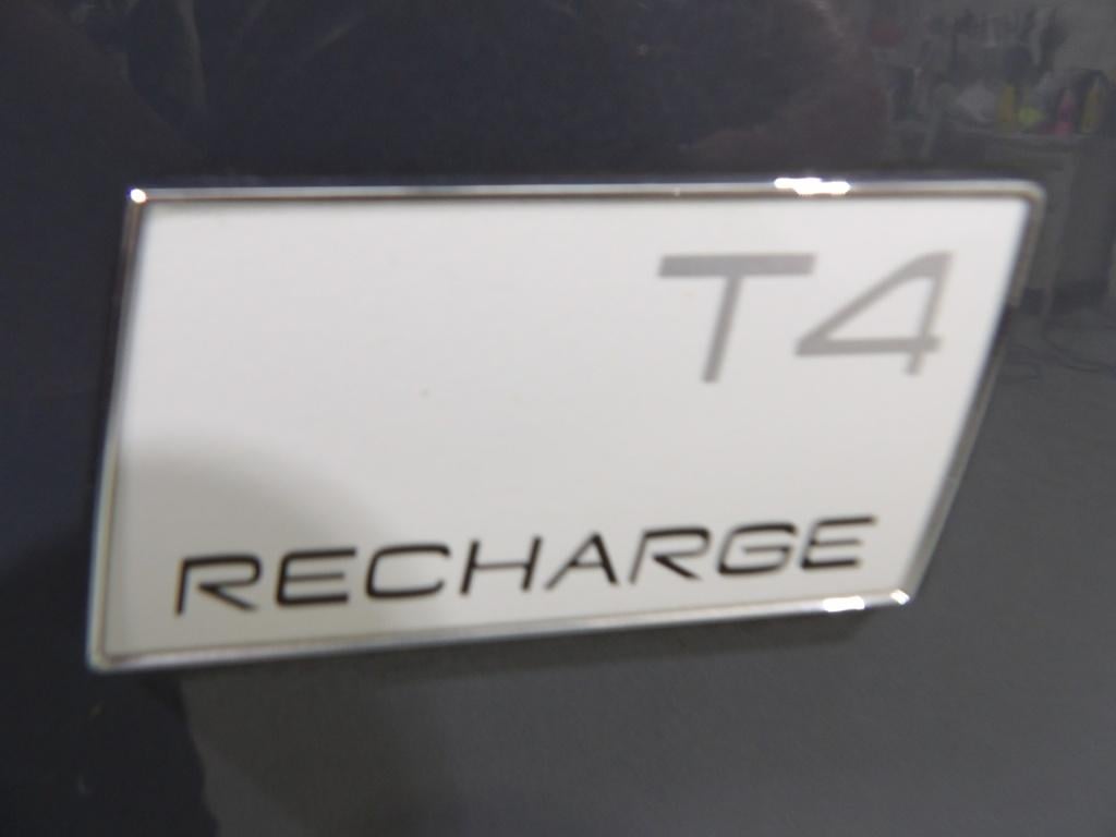Volvo XC40 core recharge t4 plug-in hybrid 2wd