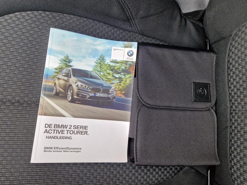BMW 2-serie active tourer 218i essential