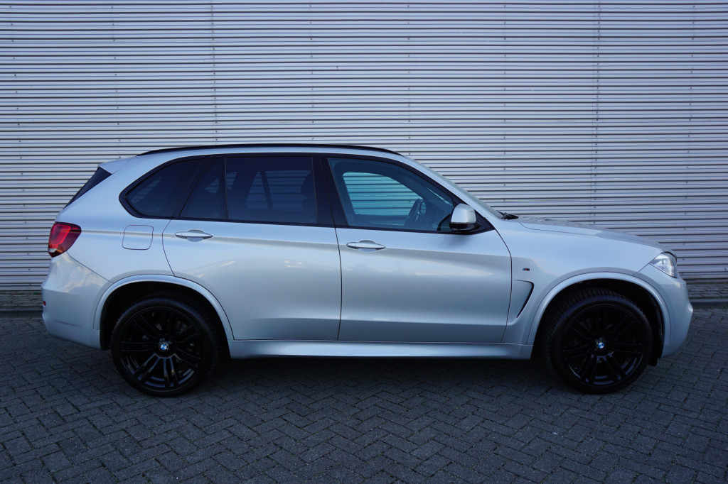 BMW X5 xdrive30d high executive m sport panorama / leder / hud / adap. crui