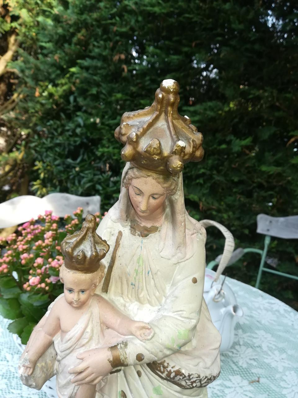Brocante gipsen beelden