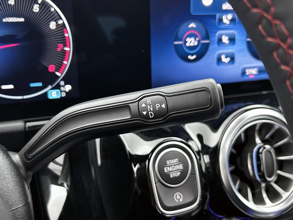 Mercedes-Benz B-Klasse 180 business solution amg | nightpakket | smartphone