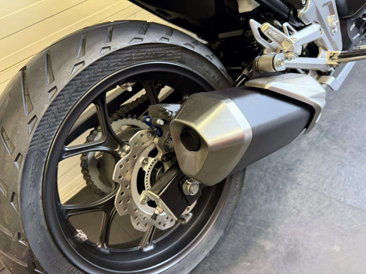 Jonge Honda NC 750 X slechts 467km oud en fabrieksgarantie!