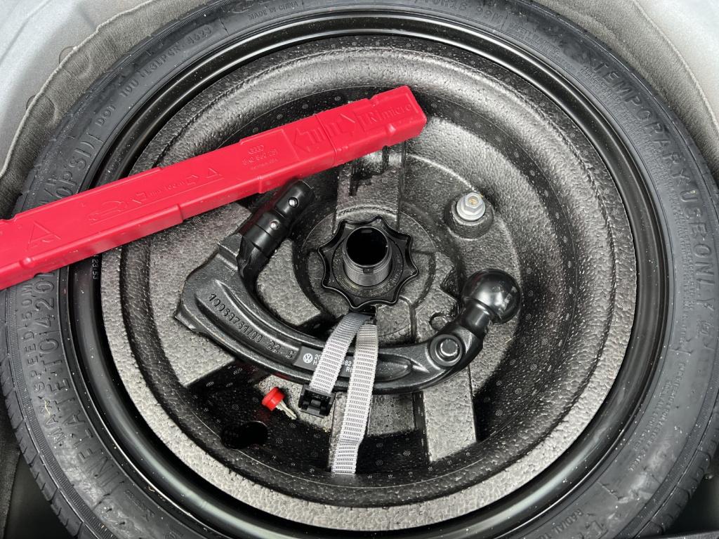 Volkswagen T-cross 1.0 tsi 116pk dsg-7 r-line , trekhaak , carplay