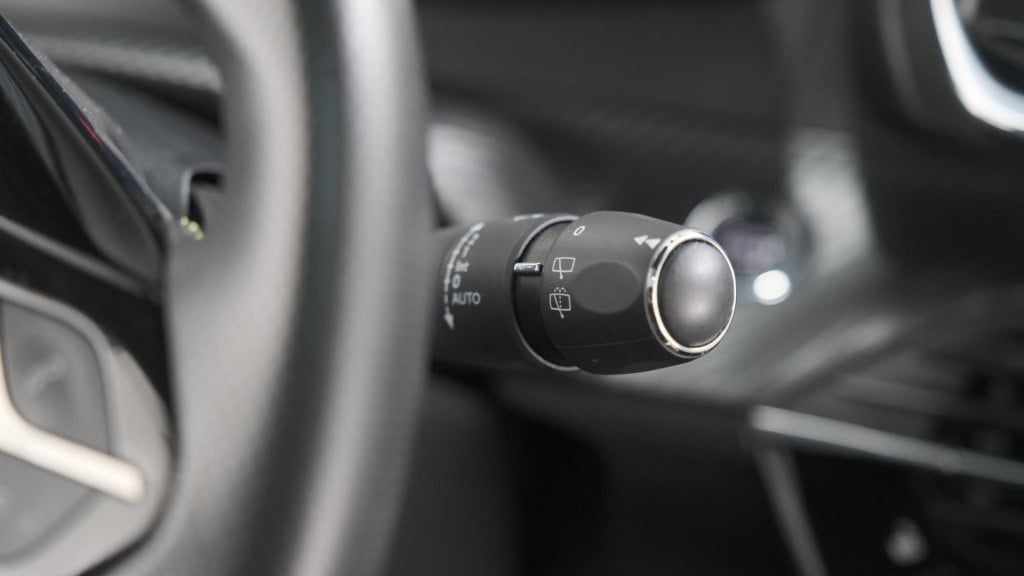 Peugeot 208 puretech 100 eat8 gt-line | trekhaak | adaptieve cruise control