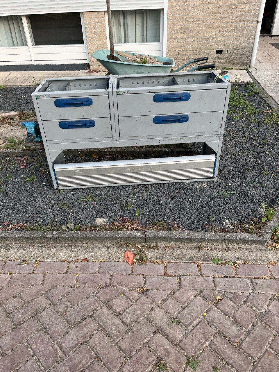 Ladenkast met bankschroef