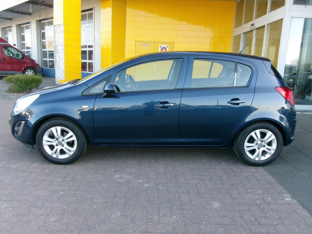 Opel Corsa 1.2-16v airco, cruise-control, trekhaak 5-drs