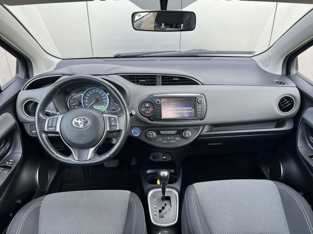 Toyota Yaris 1.5 hybrid lease