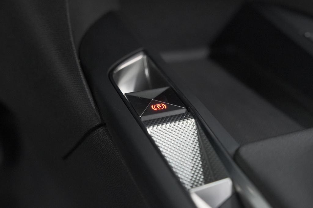 Ds Ds 3 crossback puretech 100 montmartre | parkeersensoren | apple carplay