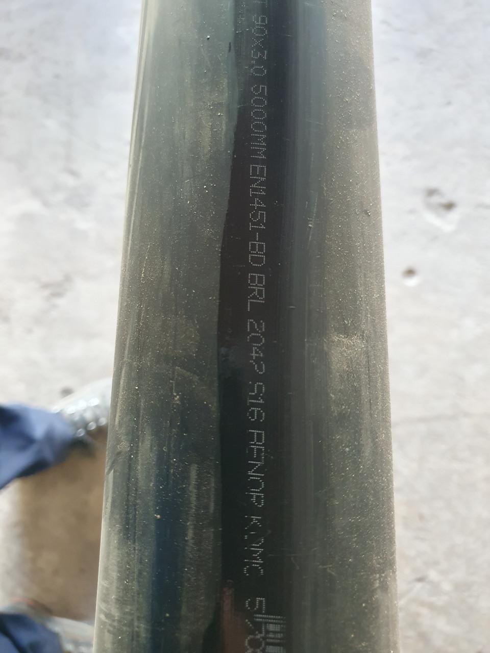 28 meter nieuwe Wavin PVC buis zwart.