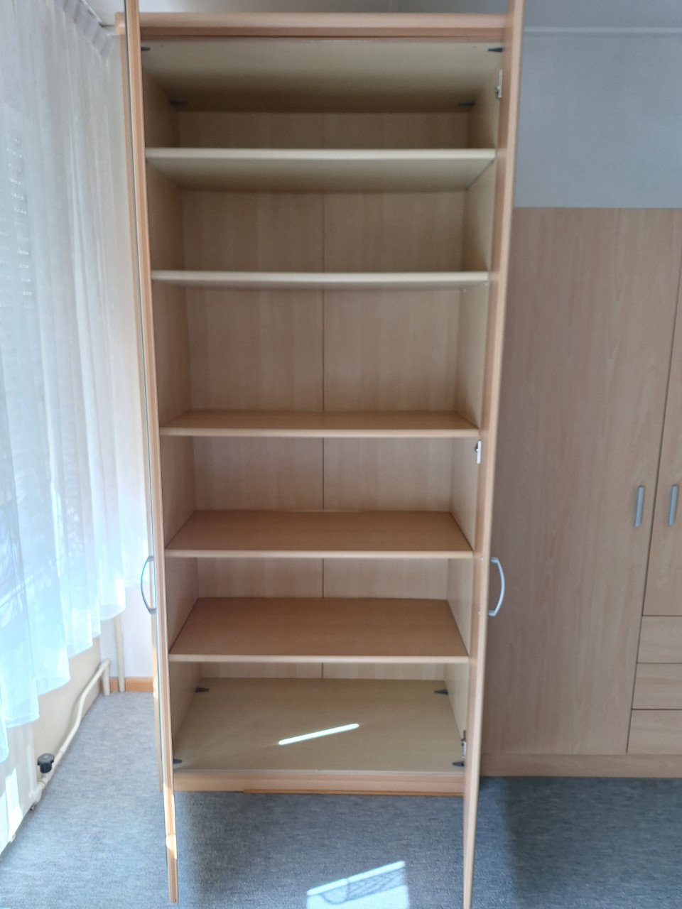 Kledingkast met spiegel
