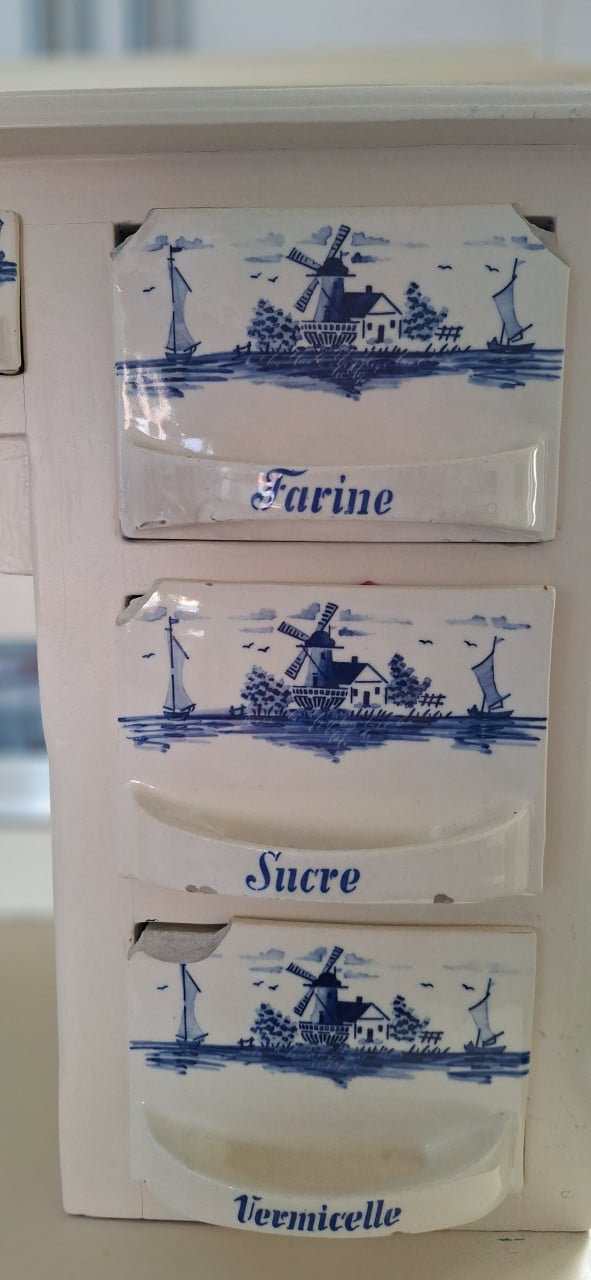 Sfeervolle brocante kast