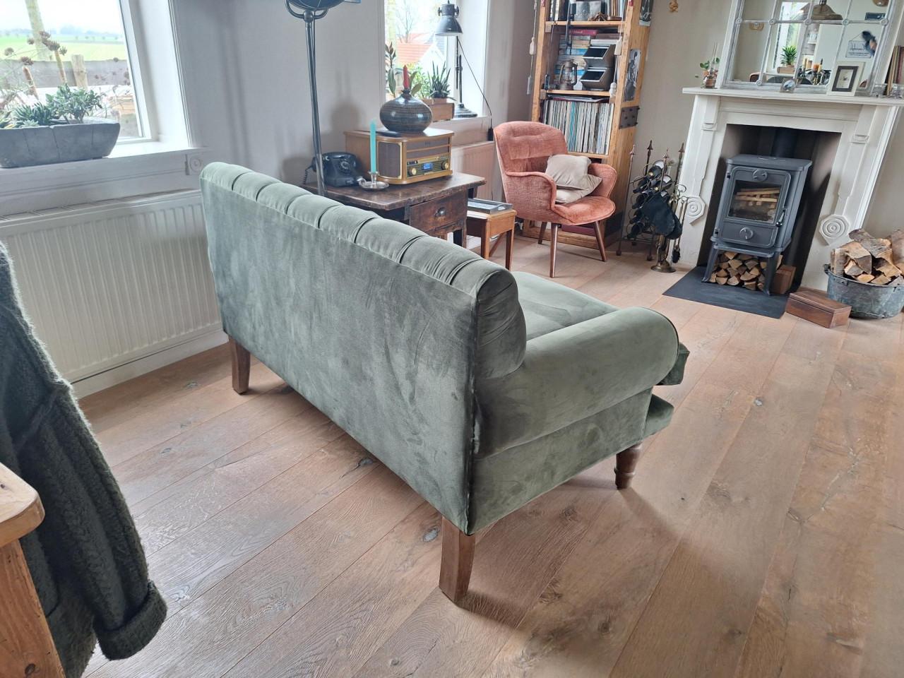 Z.G.A.N. bank 1 jaar jong