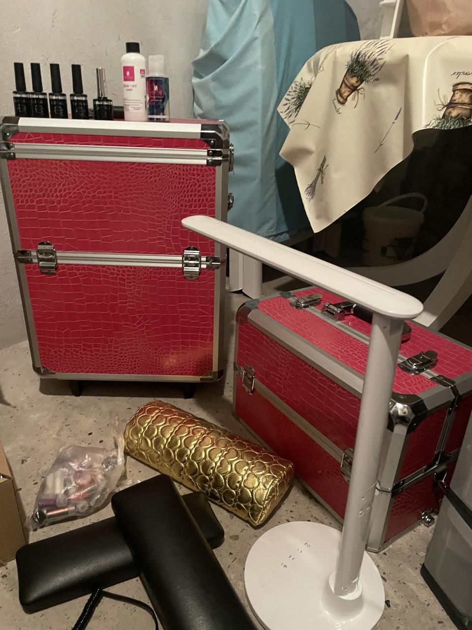 Nagelkoffer + inhoud