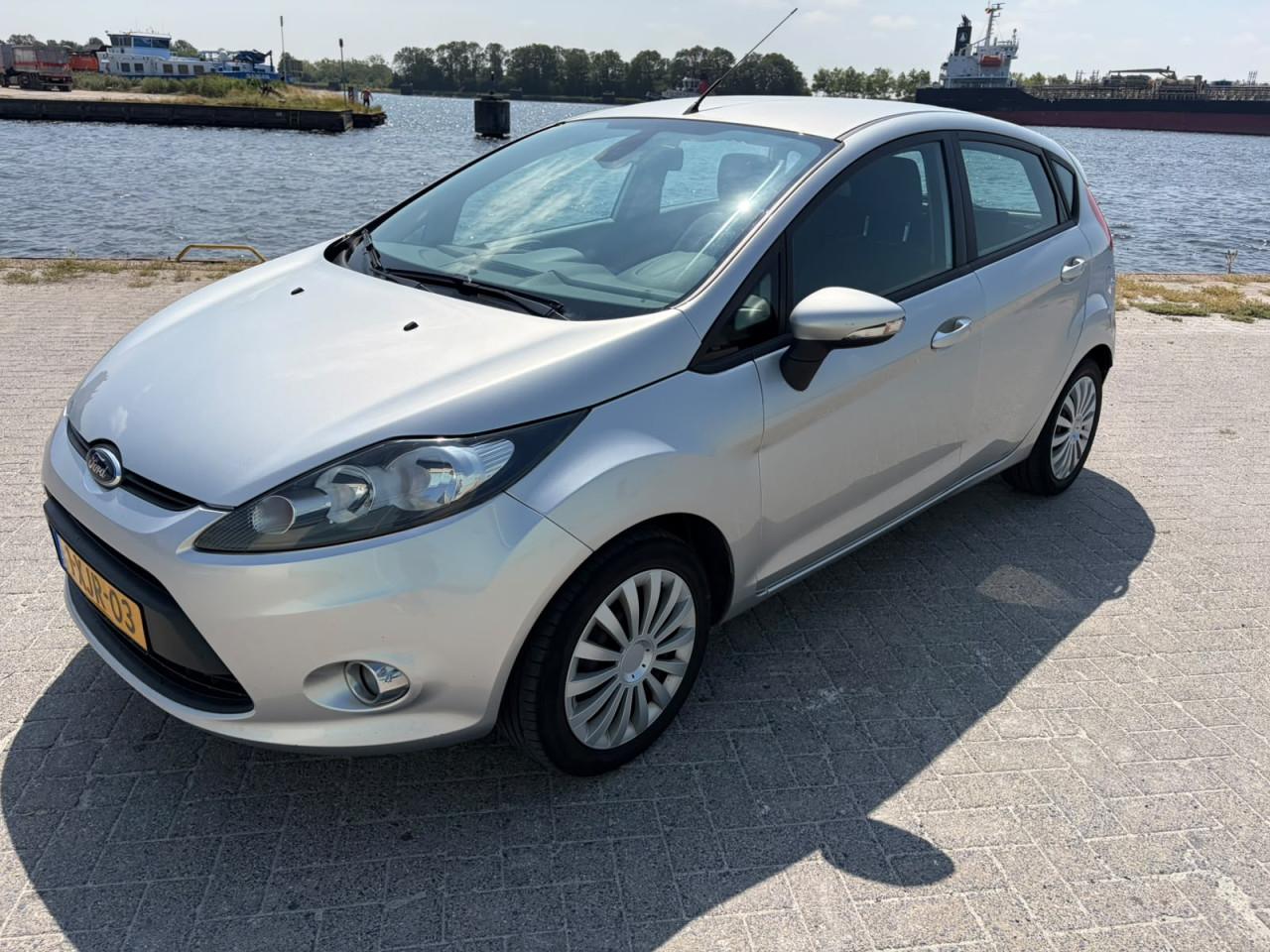 Ford Fiesta 1.25 Titanium 5 drs | Airco | CC | Trekhaak | Nw Distrib. riem