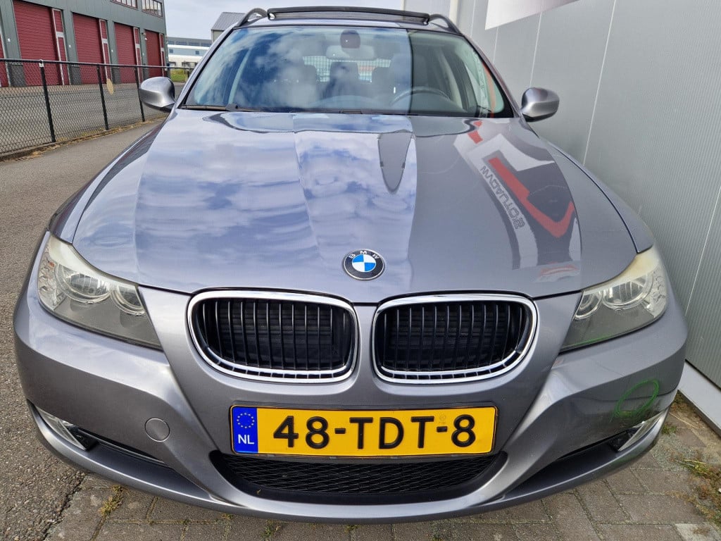 BMW 3-serie touring 320i high executive