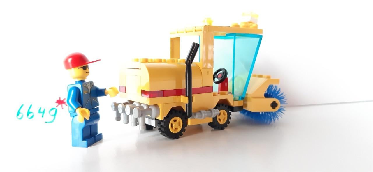 Lego 6649: straatveger + minifiguur