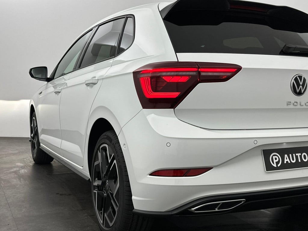 Volkswagen Polo r-line-edition 1.0 70 kw / 95 pk tsi hatchback 7 v