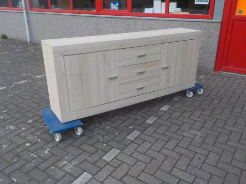 Blank dressoir in zeer goede staat