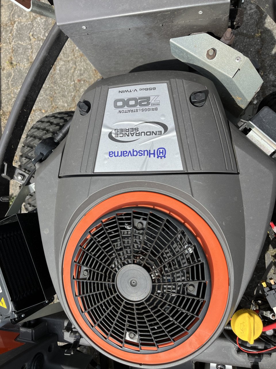 Husqvarna frontmaaier