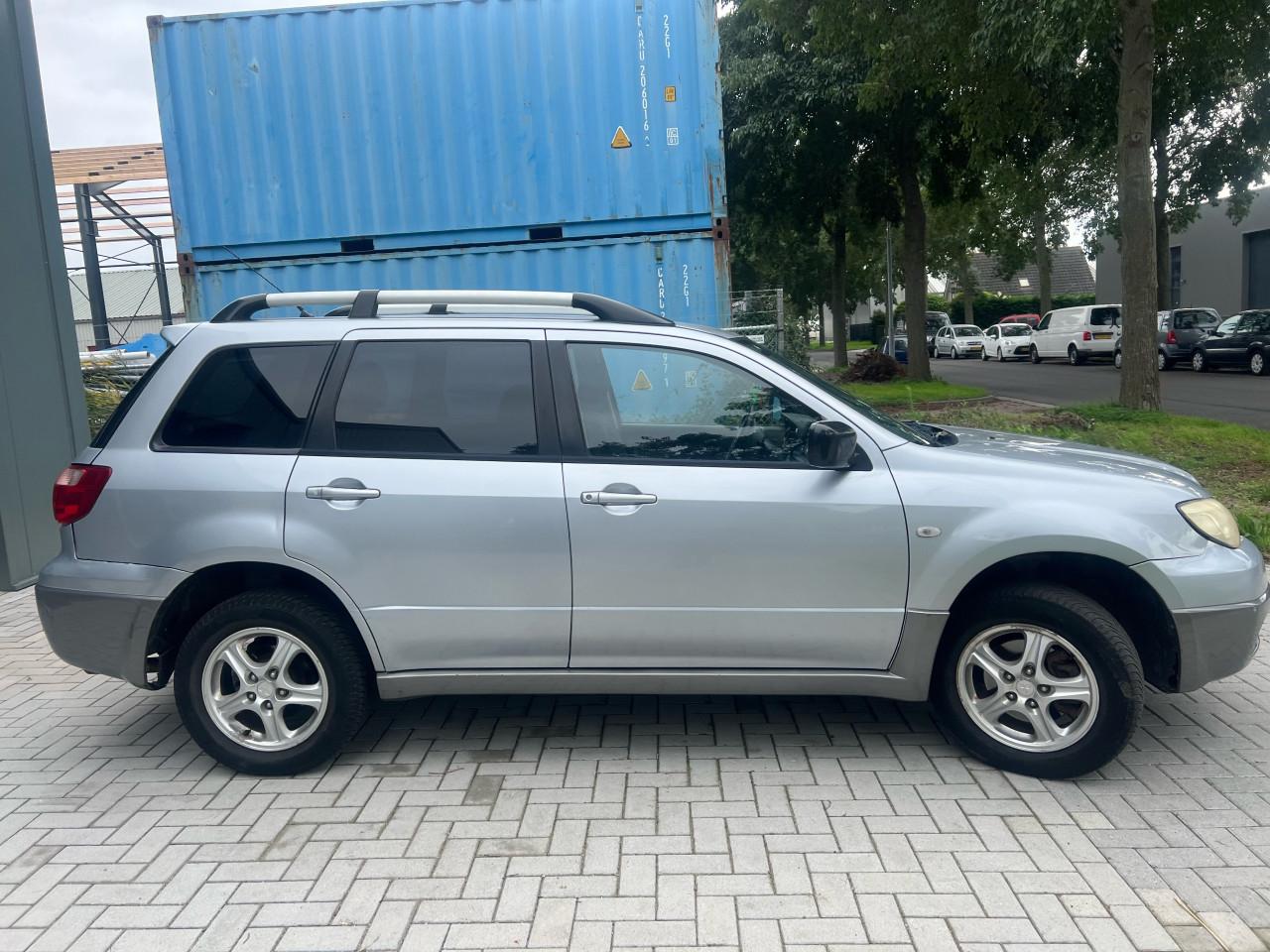 Mitsubishi Outlander Sport 2.0 Invite +