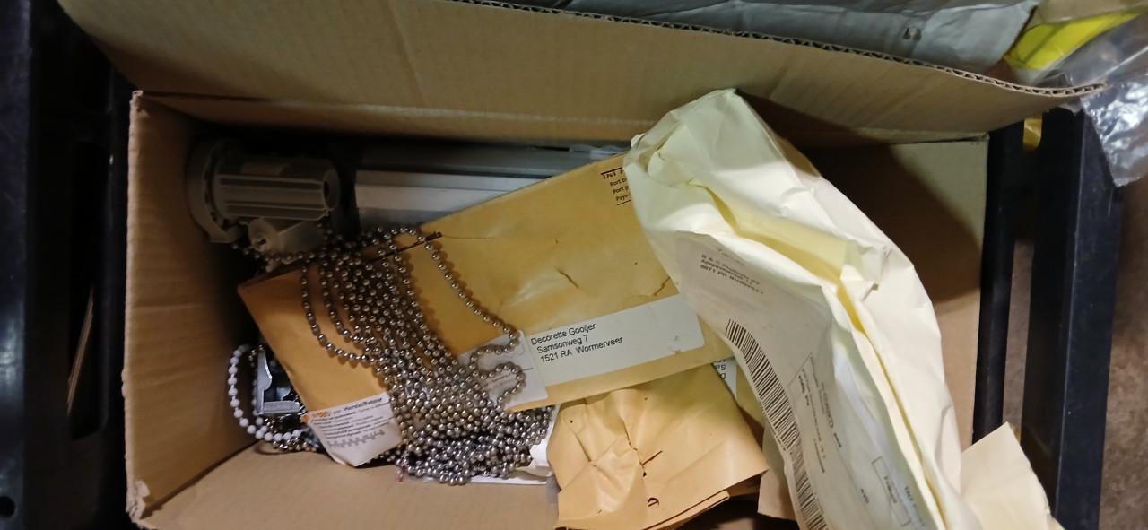 8 dozen gordijn ophangmateriaal en toebehoren