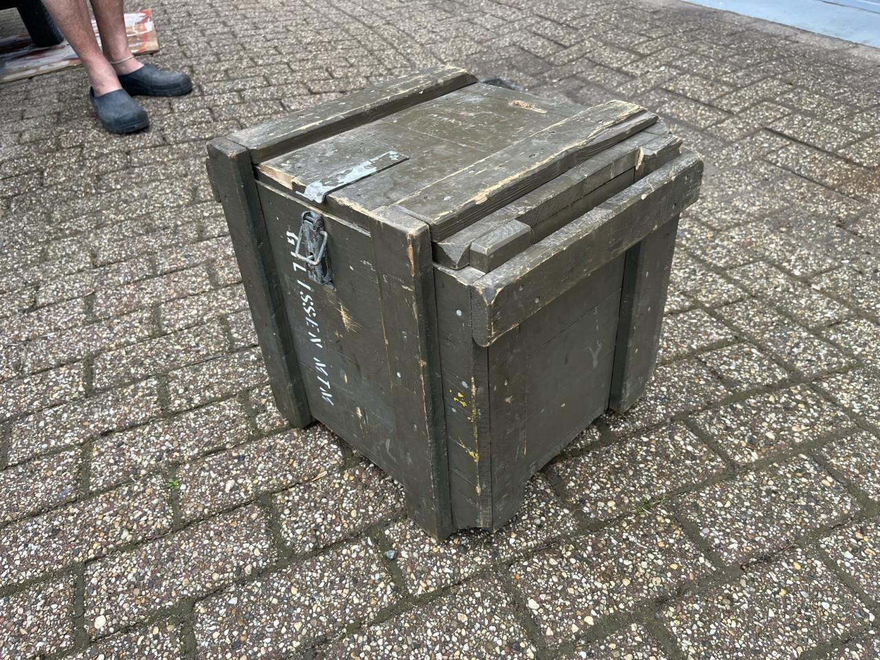 Houten legerkist