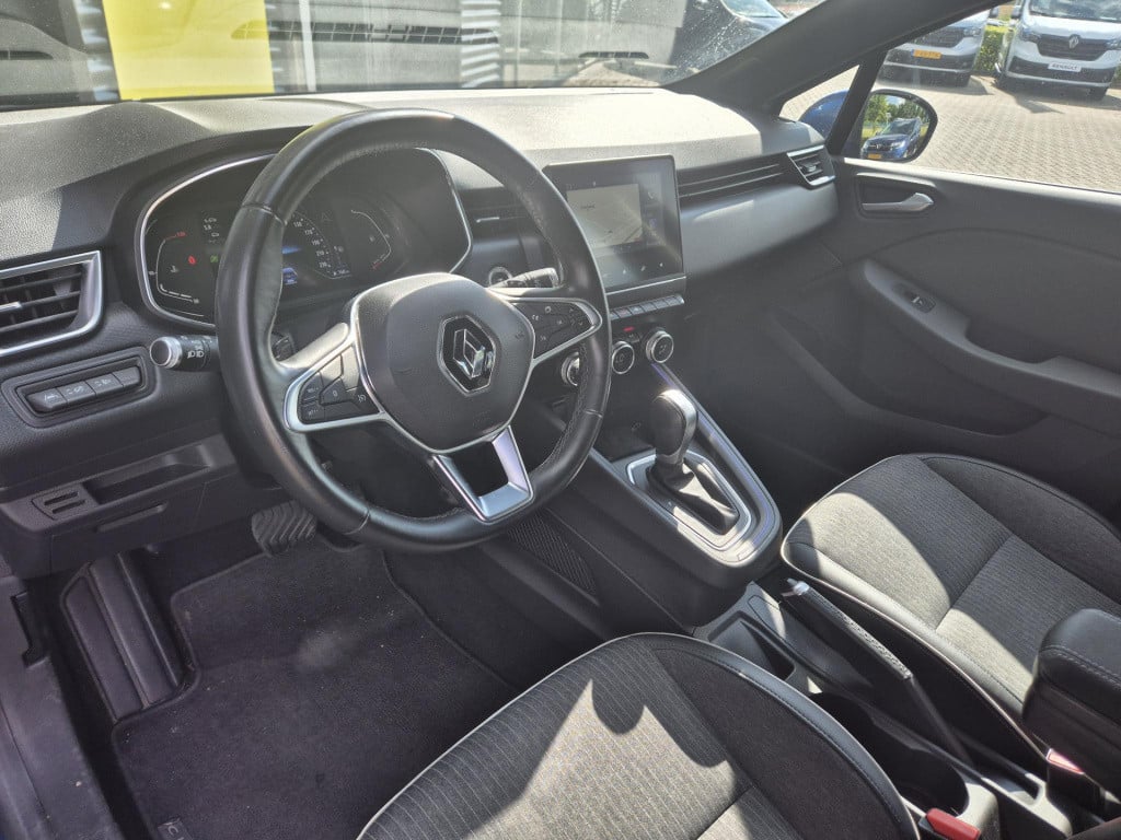 Renault Clio 1.3 tce 130 edc automaat intens