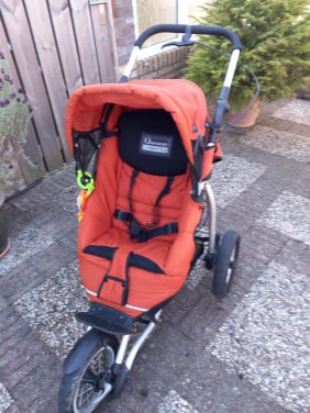 Quinny wandelwagen met regenhoes