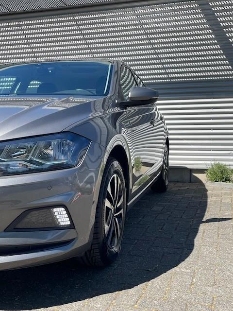 Volkswagen Polo 1.0 tsi comfortline/apple carplay/cruise
