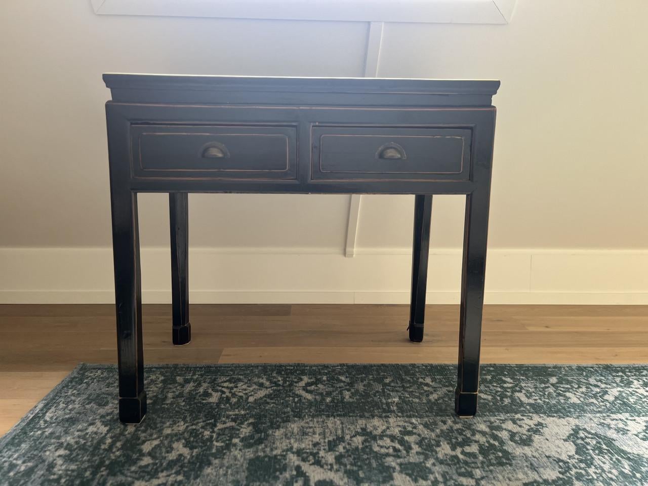 Sidetable in rustieke stijl