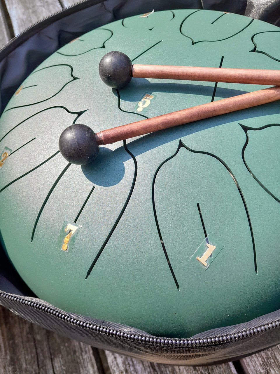 LOMUTY Steel Tongue Drum/Handtrommel/HandPan - 30 cm - Zo goed als nieuw