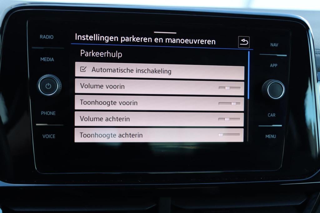 Volkswagen T-roc cabrio 1.5 tsi r-line black style 150pk dsg7