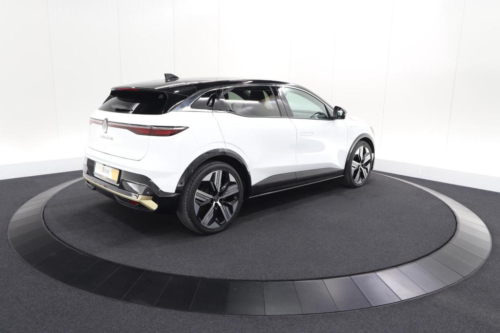 Renault Megane E-tech ev60 optimum charge iconic | 360 camera | harman kard