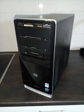 Vintage HP A6640 QuadCore met Windows XP sp-3 /wifi/Dos-box.