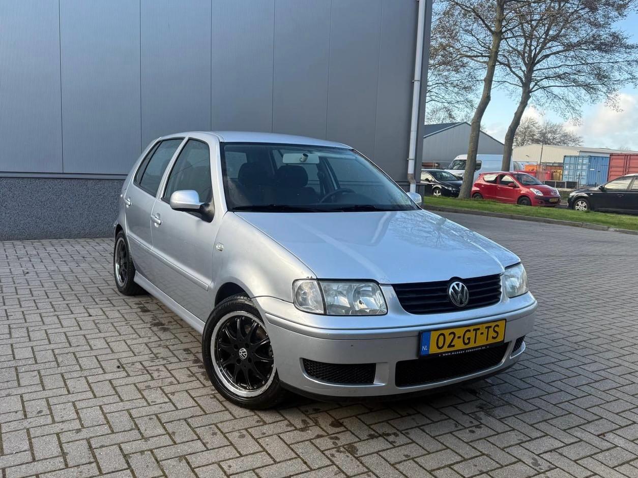 Volkswagen Polo 1.4-16V Trendline Jaar Apk