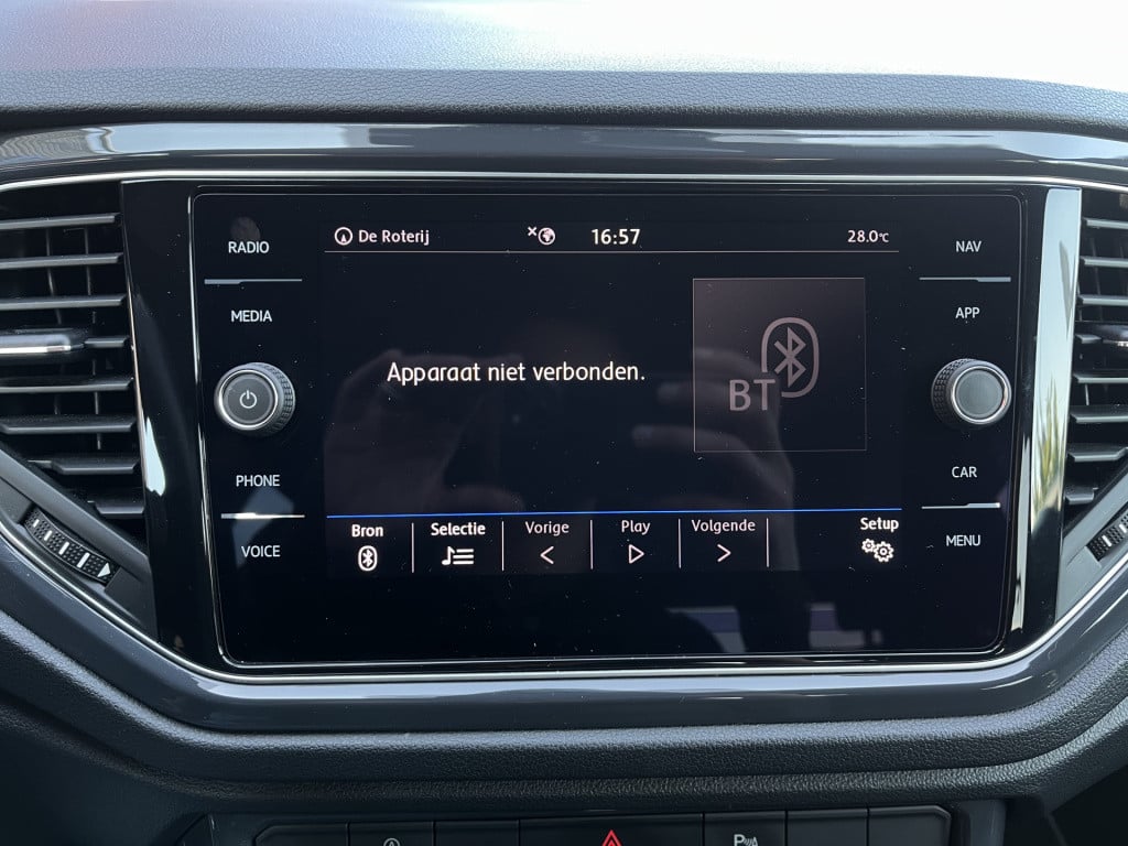 Volkswagen T-roc 1.5 tsi r-line dsg aut | pano | 19'' lmv