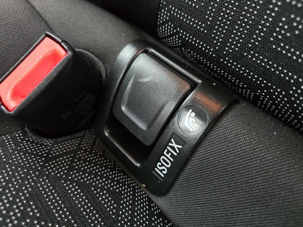 Opel Corsa occasion 1.4 favourite | donkerblauw | tweedehands opel corsa | 
