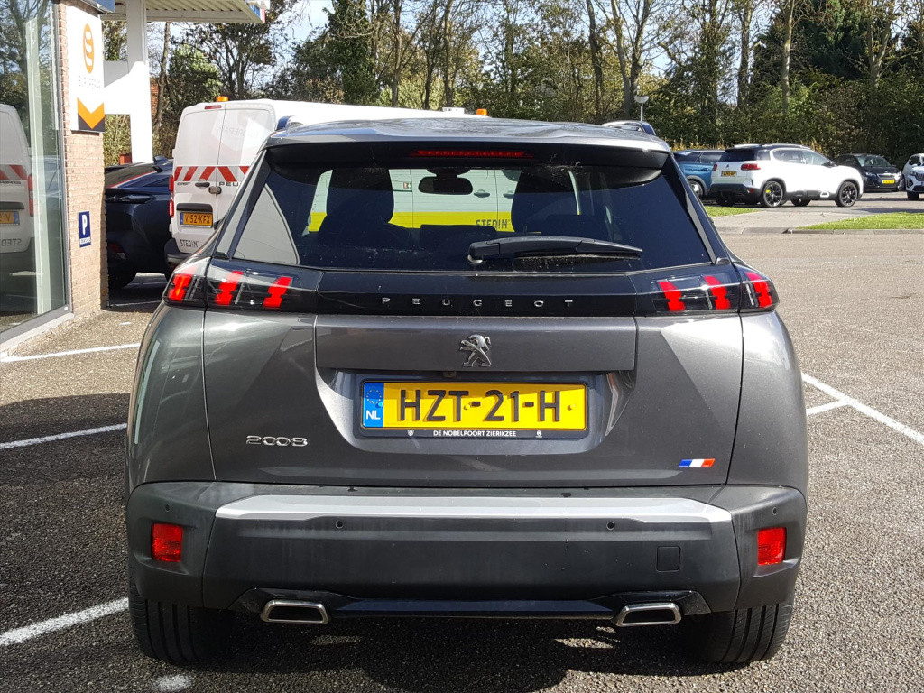 Peugeot 2008 1.2 puretech 130pk allure navigatie | apple carplay & android 