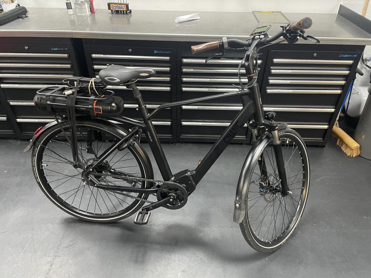 Qwic Premium Elektrische heren fiets nette staat !!