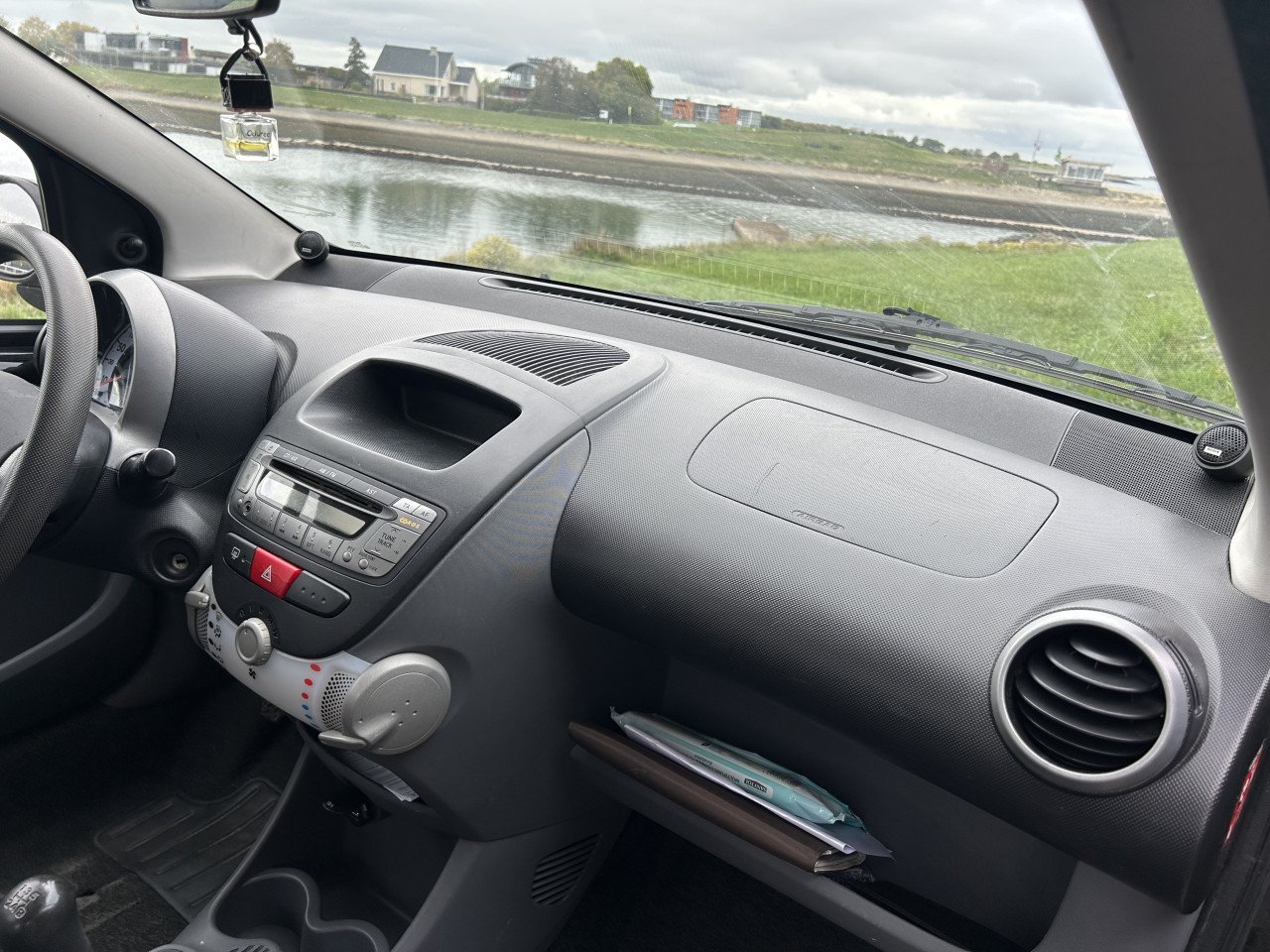 Peugeot 107 met lekke koppakking