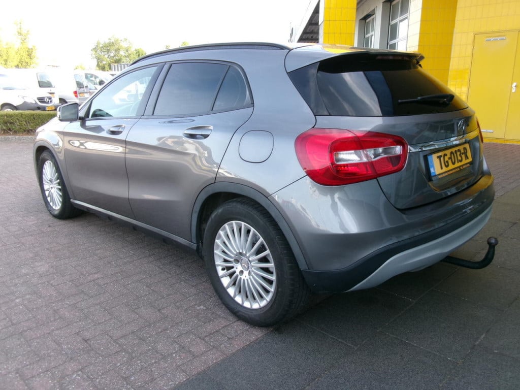 Mercedes-Benz Gla-klasse 200 automaat, cruise.contr., panoramadak, leer
