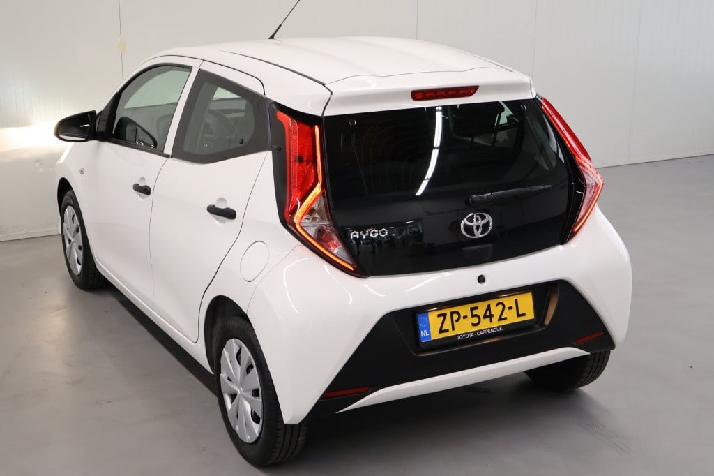 Toyota Aygo 1.0 vvt-i x-fun