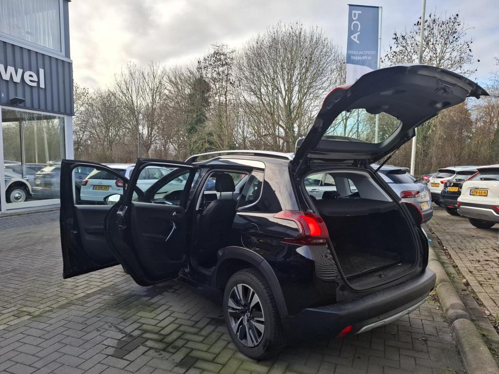Peugeot 2008 suv 110 allure nav/cam/lmv