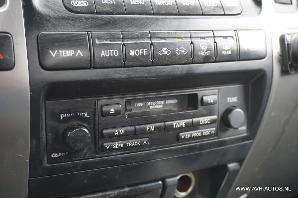 Toyota Land Cruiser 3.0 d-4d vx hr blind van, differentieel maakt herrie!!