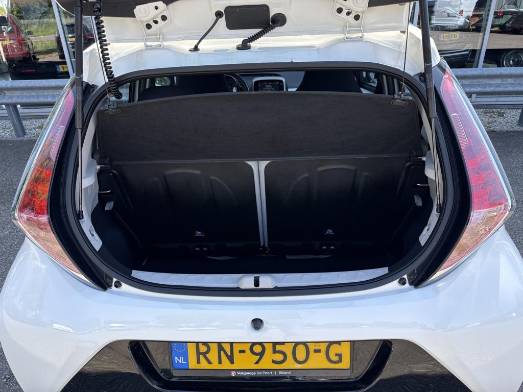 Toyota Aygo 1.0 vvt-i x-play | camera | carplay | cruisec. | navi