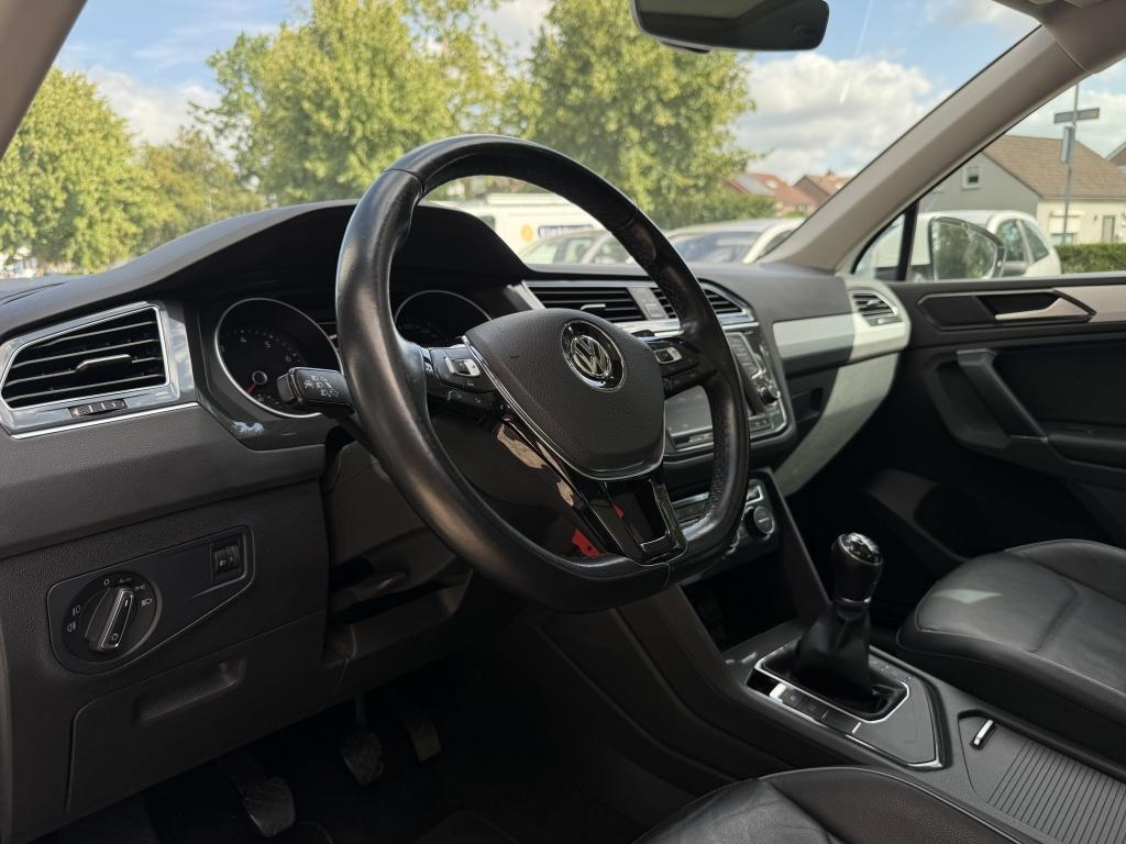 Volkswagen Tiguan 1.4 tsi act connected series - luxe uitvoering - leer - p
